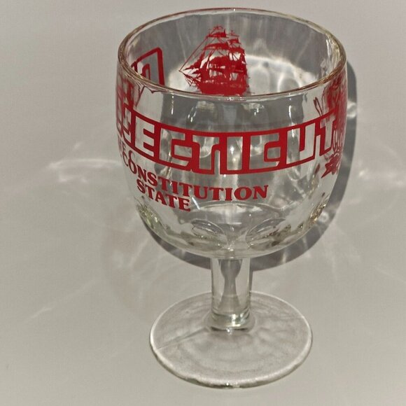 Connecticut The Constitution State Glass Goblet Souvenir Cup USA - Picture 2 of 8